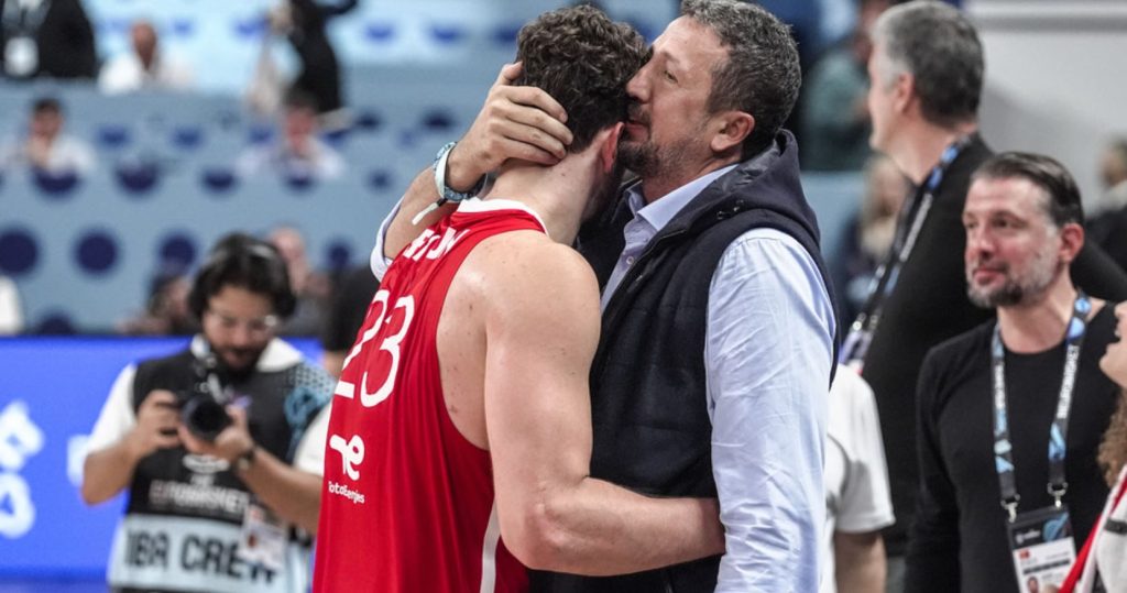 Τούρκογλου: «Γεμίσαμε εκατομμύρια Τούρκους με ευτυχία – Ο Όσμαν θυσίασε τον εαυτό του για την ομάδα»