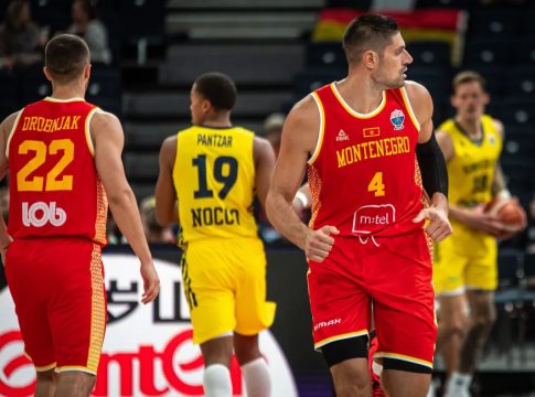 Σουηδία – Μαυροβούνιο 81-87 : «Λύγισαν» τους Σουηδούς με σούπερ Βούτσεβιτς