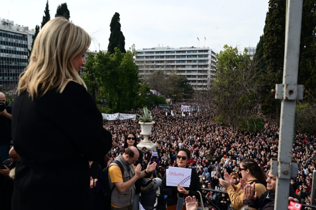 «Τα Τέμπη είναι έγκλημα»: Κάλεσμα Καρυστιανού για συγκεντρώσεις την ώρα ομιλίας Μητσοτάκη στη ΔΕΘ