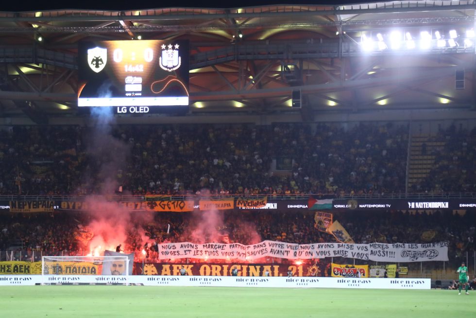 Η UEFA τιμώρησε την ΑΕΚ για το ματς με την Άντερλεχτ: Κλειστό το πέταλο με την Αμπερντίν και βαρύ πρόστιμο