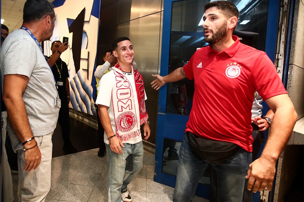 Βγήκε ο Ποντένσε, «κάηκε» το αεροδρόμιο (pics, vid)