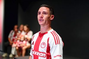 «Τρέλα» Ποντένσε για Ολυμπιακό: Στα ερυθρόλευκα όλη η οικογένειά του (pic)