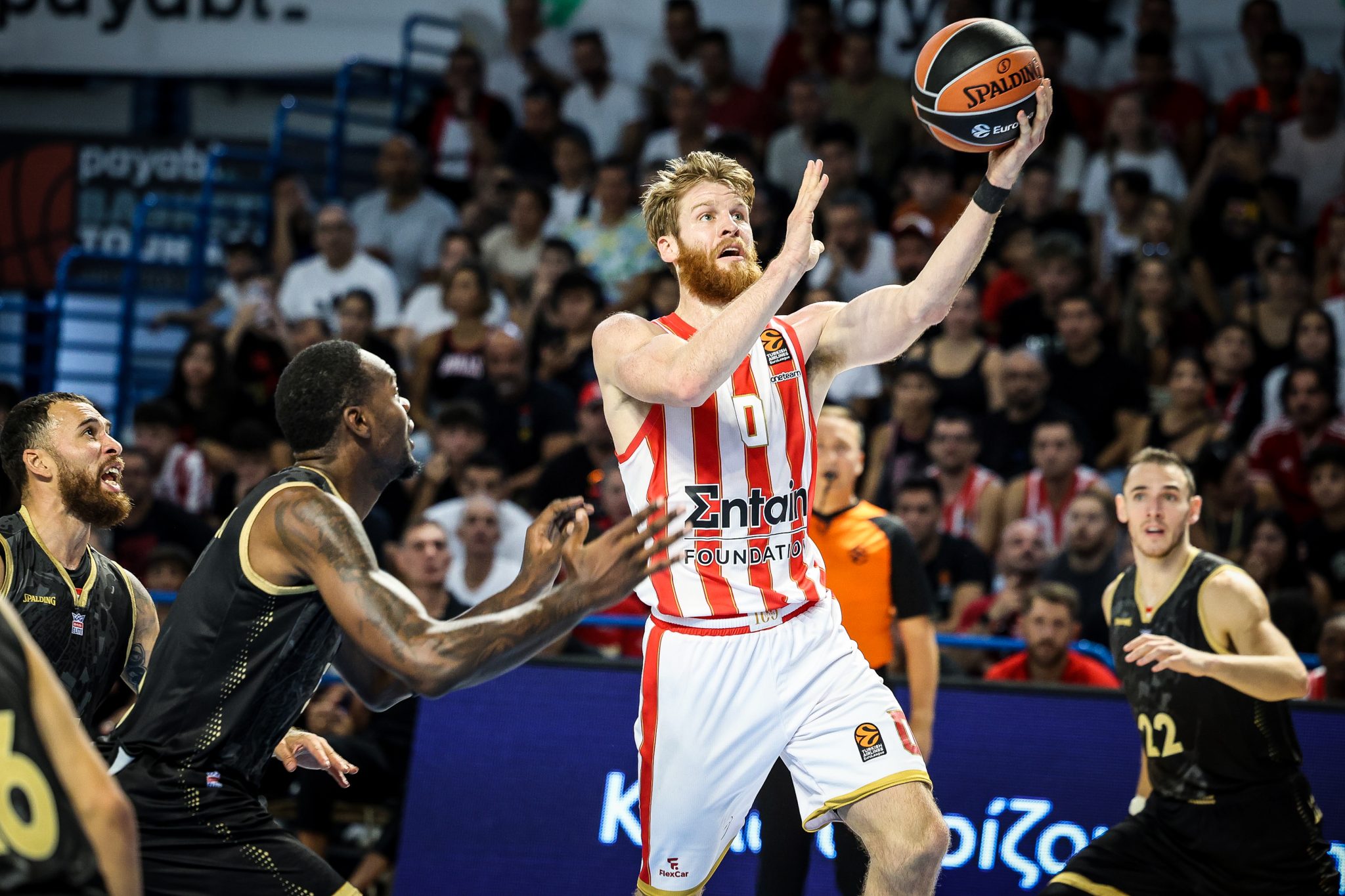 Ολυμπιακός – Μονακό 80-83: Ο Τζέιμς υπέγραψε τη νίκη των Μονεγάσκων στην παράταση