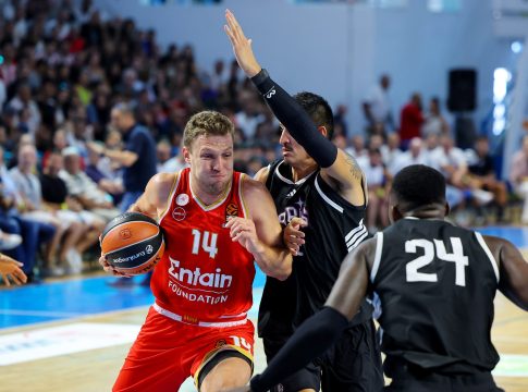 Ολυμπιακός – Παρί 87-90:«Ζεστάθηκε» ο Βεζένκοφ – Έχασαν στο τέλος οι Πειραιώτες