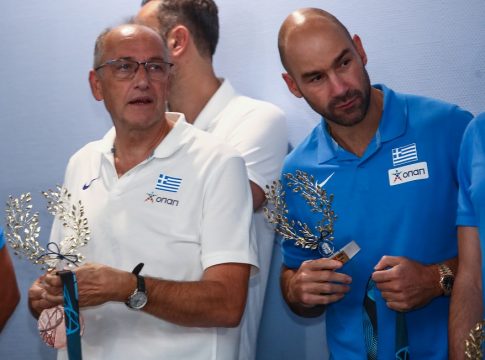 Λιόλιος για Σπανούλη: «Η θέλησή μας είναι να συνεχίσει, αλλά…» – Τι είπε για το μέλλον του Γιάννη στην Εθνική (vid)