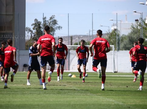 Youth League: Με Λιατσικούρα η αποστολή των Νέων του Ολυμπιακού ενόψει Πάφου