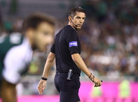 Απίστευτα πράγματα: Έκανε το πέναλτι, επιθετικό φάουλ και κίτρινη στον Καμπελά ο Αϊτεκίν! (vid)