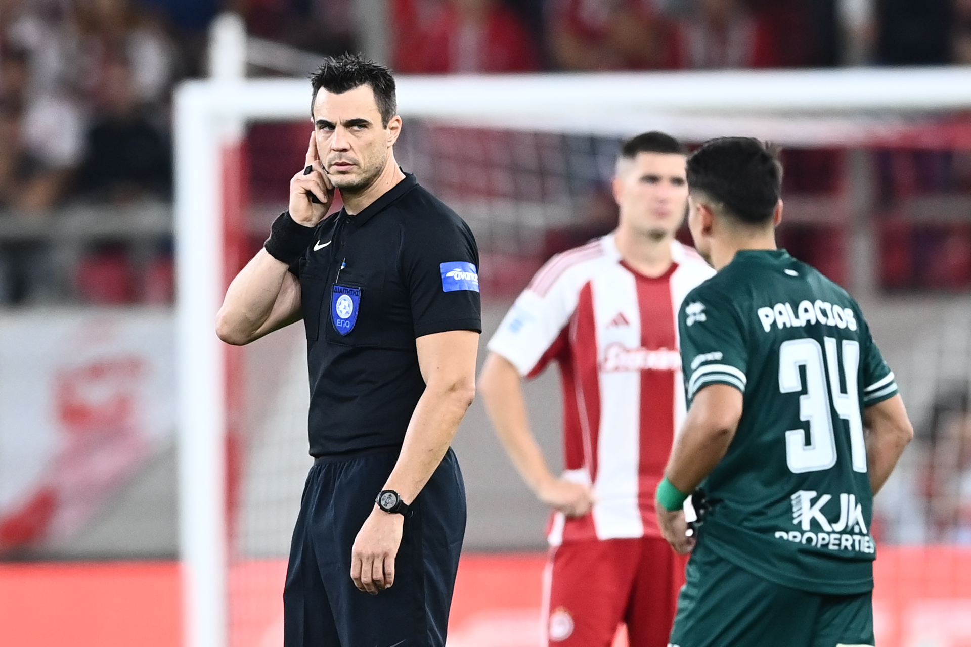 Τι ισχύει με το πρωτόκολλο του VAR και η αντίδραση Λανουά στα όσα έγιναν στο Καραϊσκάκη