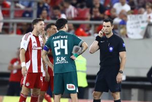 Ένα εξόφθαλμο οφσάιντ, 4 βαθμοί, το VAR, το μοτίβο που προκαλεί απορίες και ο Τσικίνιο