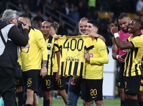 ΑΕΚ: Σόου Ηλιόπουλου με Μάνταλο (vid)