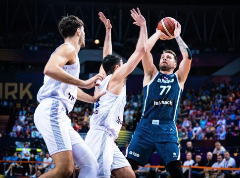 Τα… όργια του Ντόντσιτς στο παιχνίδι της Σλοβενίας απέναντι στο Ισραήλ (vids)
