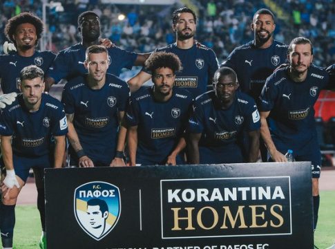 O άνδρας πίσω από το έμβλημα της σημαίας της Πάφου