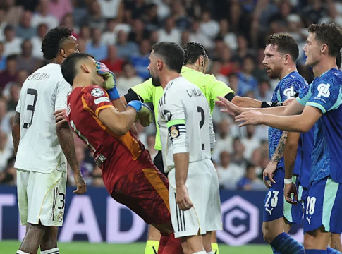 UEFA: Δύο αγωνιστικές στον Καρβαχάλ μετά την κόκκινη στο Champions League