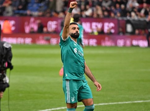 Μπέρνλι – Λίβερπουλ 0-1: Ο Σαλάχ με πέναλτι στις καθυστερήσεις διατήρησε το απόλυτο των «κόκκινων»