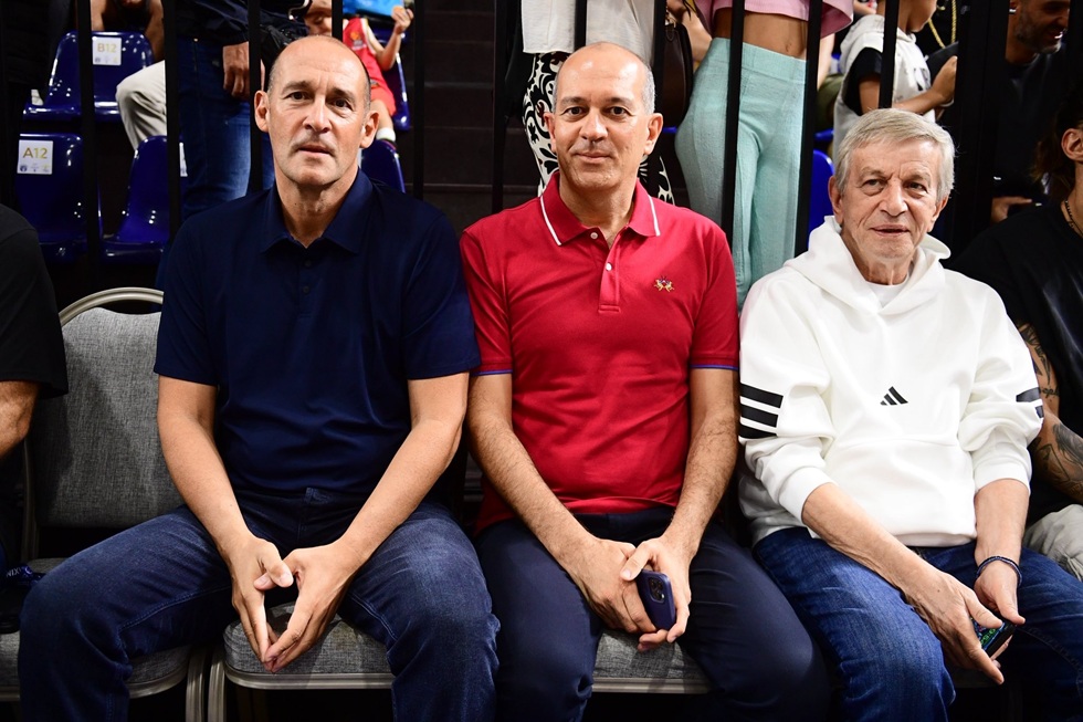 Στο πλευρό του Ολυμπιακού οι αδερφοί Αγγελόπουλοι (pic)
