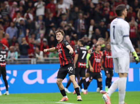 Μίλαν – Νάπολι 2-1: Πήρε το ντέρμπι και έπιασε κορυφή
