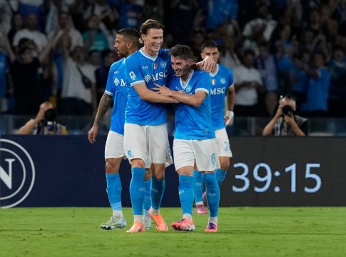 Νάπολι – Πίζα 3-2: Ζορίστηκε, αλλά έκανε το 4Χ4