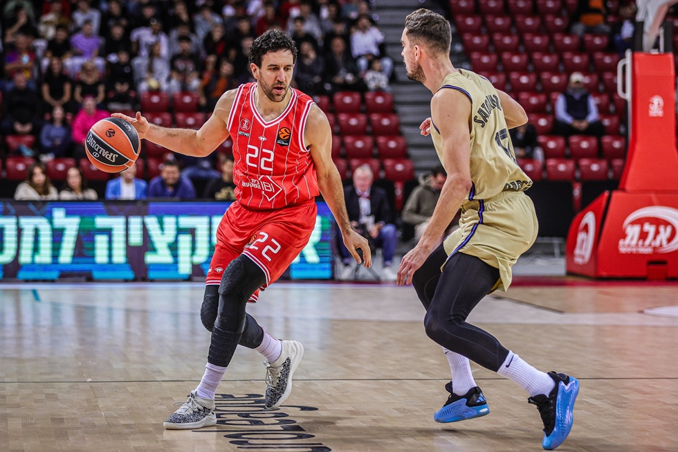 Χάποελ Τελ Αβίβ – Μπαρτσελόνα 103-87: Ιστορική πρώτη νίκη με 100άρα για τους Ισραηλινούς