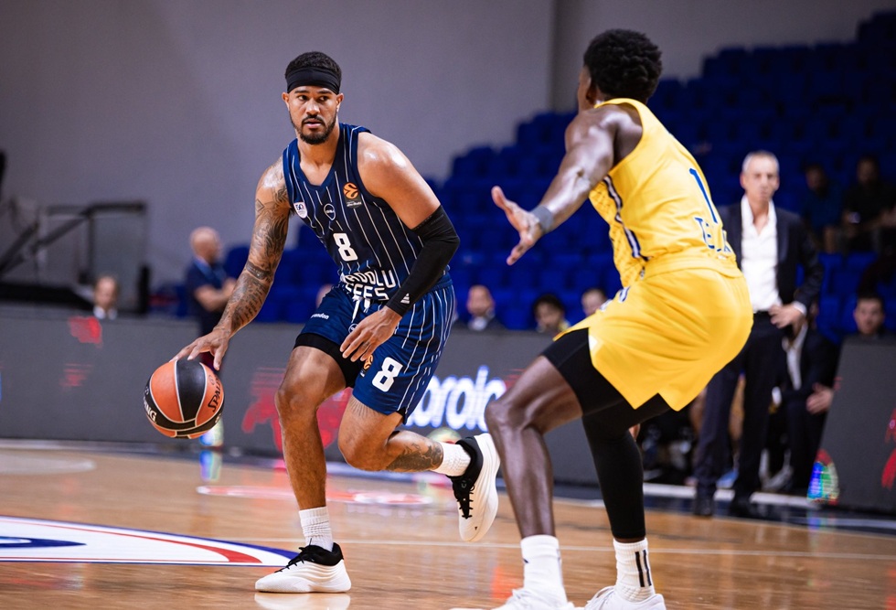 Αναντολού Έφες – Μακάμπι Τελ Αβίβ 85-78: Ξέσπασε στην τελευταία περίοδο