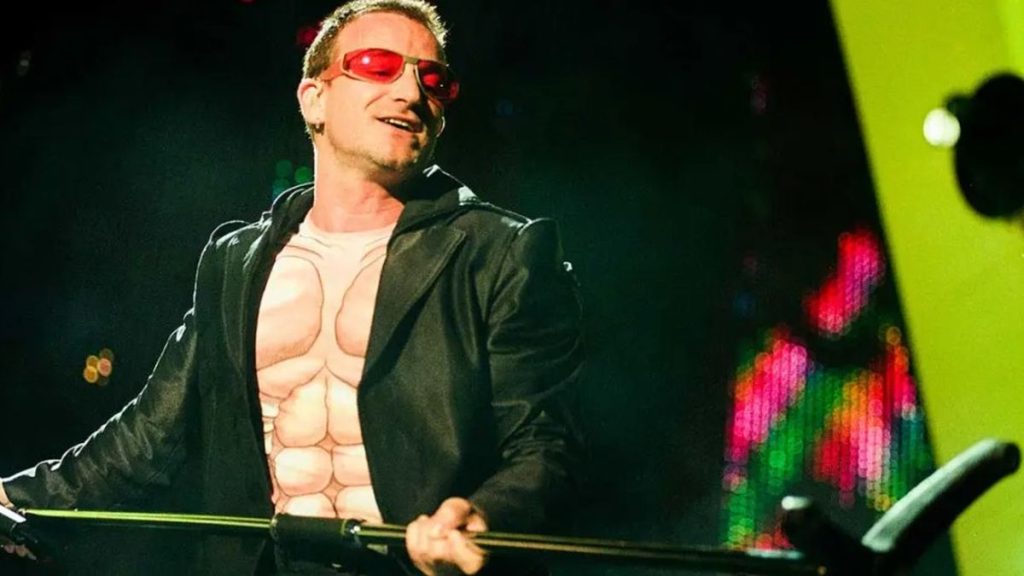 Σαν σήμερα, 26 Σεπτεμβρίου 1997: 50.000 θεατές παρακολουθούν τη συναυλία των U2 στη Θεσσαλονίκη, στο πλαίσιο των εκδηλώσεων για την Πολιτιστική Πρωτεύουσα της Ευρώπης