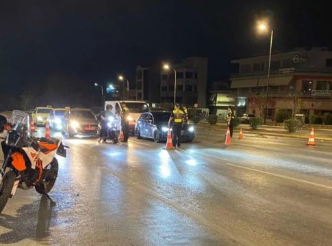 Τροχαία: Τρεις συλλήψεις και 173 πρόστιμα για οδήγηση υπό την επήρεια αλκοόλ τις τελευταίες ημέρες στην Αττική