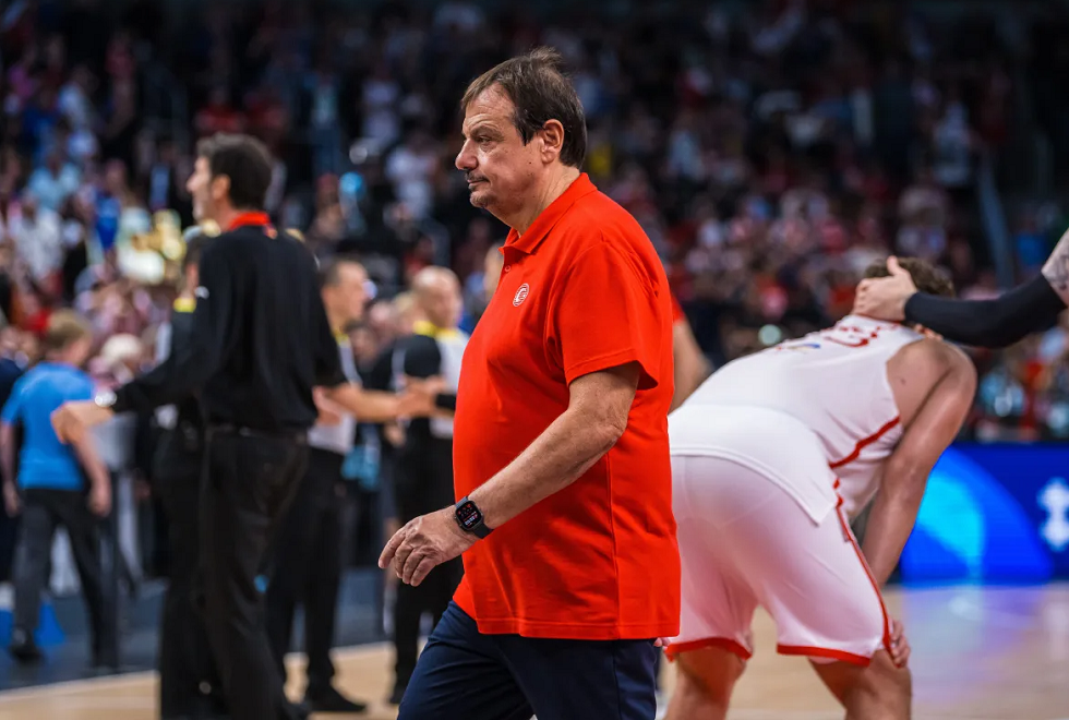 Αταμάν: «Η ιστορία καταγράφει πάντα τους πρωταθλητές – Ζητώ συγγνώμη από τους συμπατριώτες μας» (pic)