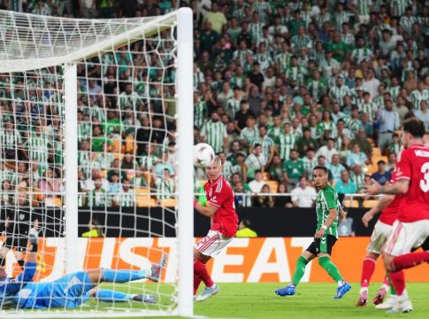 Μπέτις – Νότιγχαμ Φόρεστ 2-2: Ο Άντονι έσωσε τους Ισπανούς στο… παρά πέντε