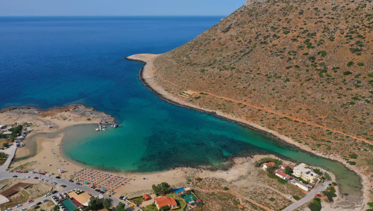 Δέσμευση περιουσιών τριών προσώπων της κρητικής μαφίας – Οι δύο «αρχηγοί» και ο επίσκοπος της μονής