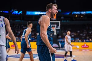 Ιταλία – Σλοβενία 77-84 : Ο τελευταίος βασιλιάς του μπάσκετ: Ραψωδία Ντόνσιτς με 40άρα και η Σλοβενία στους «8»
