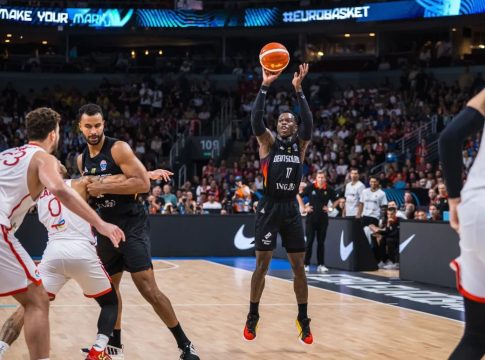 Τουρκία – Γερμανία 83-88: Σρέντερ και τέζα οι Τούρκοι