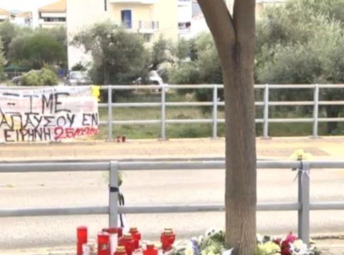«Ο μικρός πετάχτηκε, δεν πρόλαβα να αντιδράσω» – Τι είπε η οδηγός του ΙΧ που παρέσυρε τον μαθητή