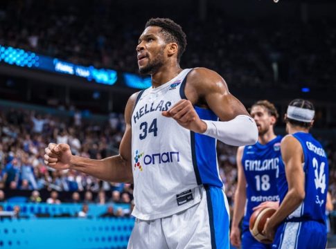 Εννέα λεπτά γεμάτα «Greek Freak»: Οι καλύτερες στιγμές του Γιάννη από το Eurobasket (vid)