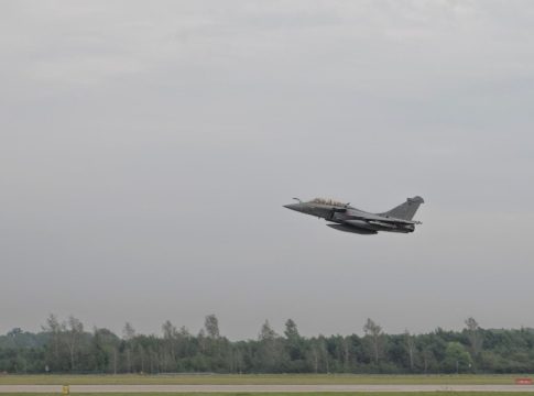Πολωνία: Νέος συναγερμός για drones – Έκλεισε αεροδρόμιο, σηκώθηκαν μαχητικά