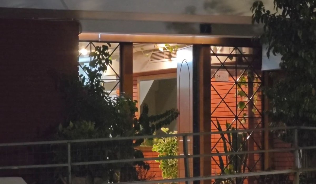 Θρίλερ στον Νέο Κόσμο – Ζευγάρι βρέθηκε νεκρό και δίπλα τους ένα όπλο – Σε κατάσταση αποσύνθεσης τα πτώματα