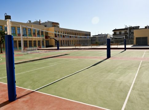 Τραγωδία στον Ασπρόπυργο: 10χρονο κορίτσι κατέρρευσε και πέθανε στο προαύλιο του σχολείου του