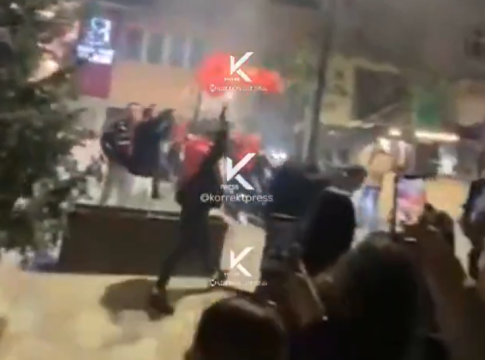 Απίθανα σκηνικά στην Αλβανία: Πανηγύρισαν τη νίκη επί της Σερβίας με… πυροβολισμούς (vids)