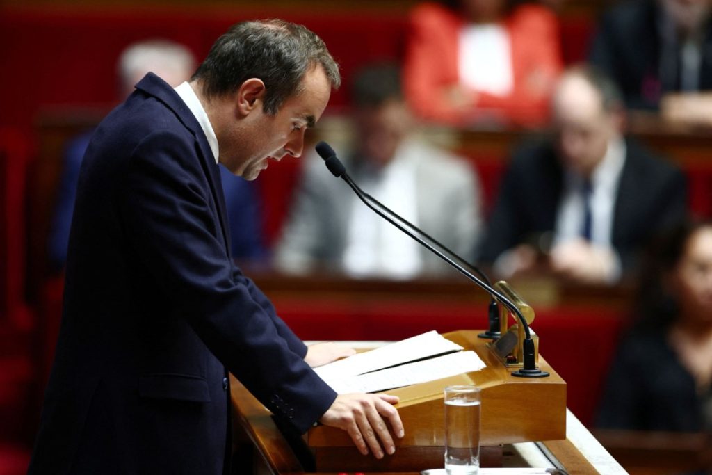 Λεκορνί: Αναστέλλεται η μεταρρύθμιση του συνταξιοδοτικού μέχρι τις προεδρικές εκλογές