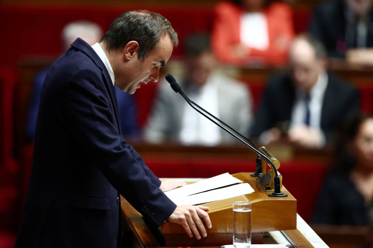 Λεκορνί: Αναστέλλεται η μεταρρύθμιση του συνταξιοδοτικού μέχρι τις προεδρικές εκλογές