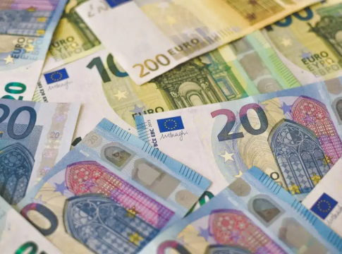 Ο δήμος που χαρίζει 3.000 ευρώ για το 3ο παιδί – Δείτε αν είστε δικαιούχοι
