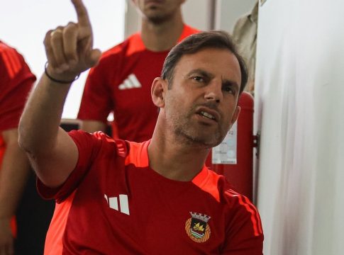 Το έκανε ξανά: Η Ρίο Άβε του Συλαϊδόπουλου έπαιξε… Play Station και ο Βρουσάι σκόραρε μετά από 20 πάσες (vids)