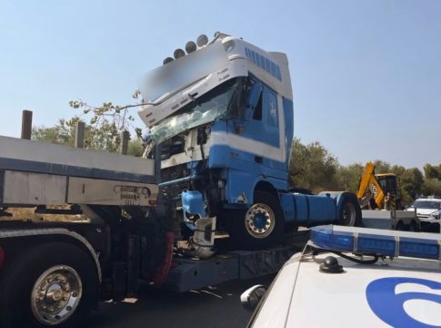 Νέα τραγωδία στα Τέμπη: Φρικτό τροχαίο με φορτηγό κοντά στις σήραγγες