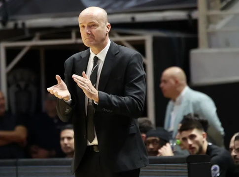 Ζντοβτς: «Είμαστε καλύτεροι από την Μπράουνσβαϊγκ – Έχουμε τη δύναμη να κερδίσουμε και αυτό το παιχνίδι»