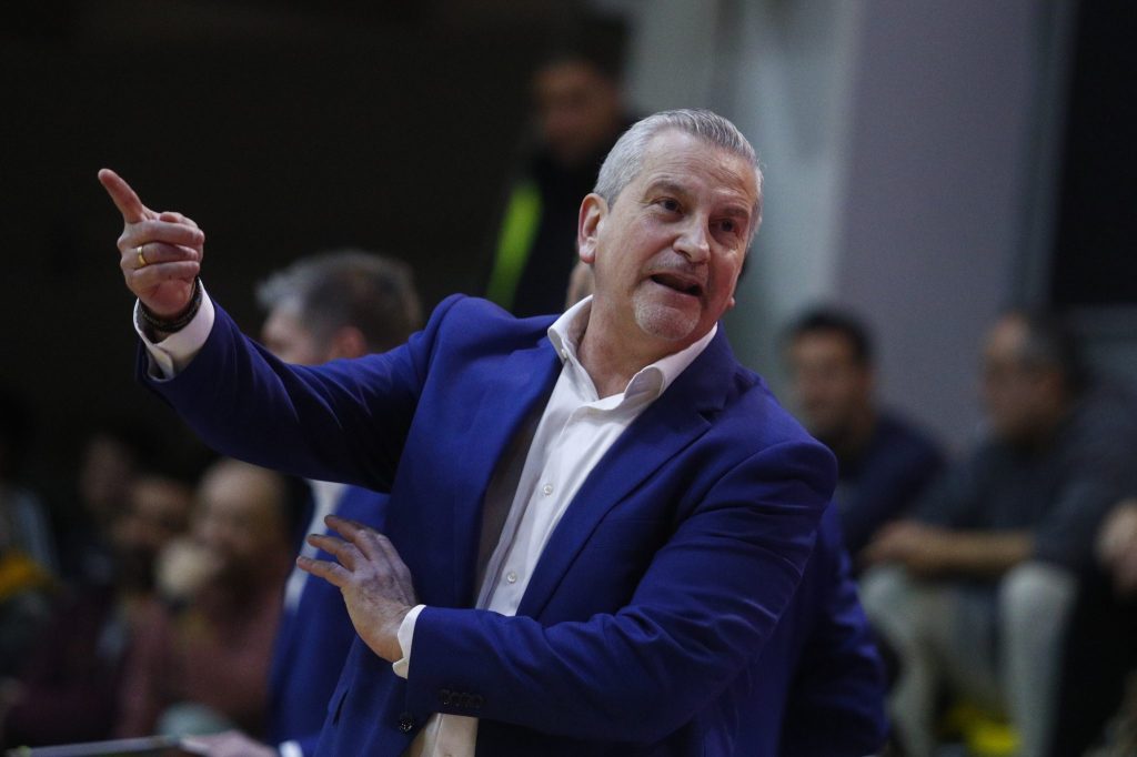 Επίσημο: Ο Ηλίας Ζούρος ανέλαβε τον Πανιώνιο