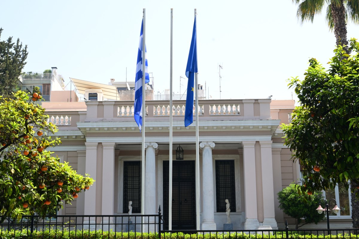 Φουρτούνα στο Μαξίμου πριν την «Ιθάκη» του Τσίπρα – Τώρα το «μαξιλάρι» μάς έσωσε στην πανδημία