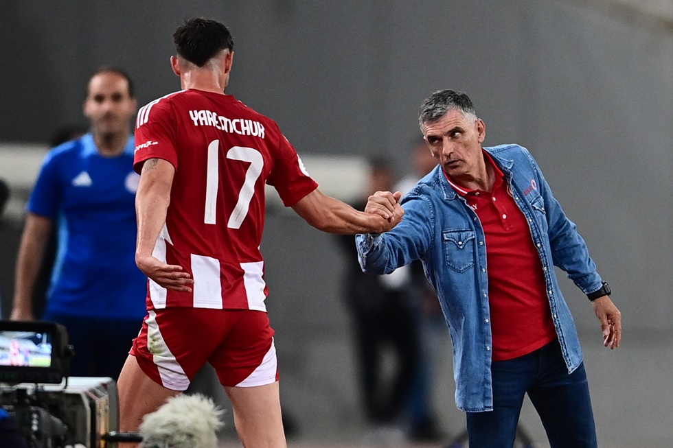 Μεντιλίμπαρ: Κλείνει τα μάτια και διαλέγει…