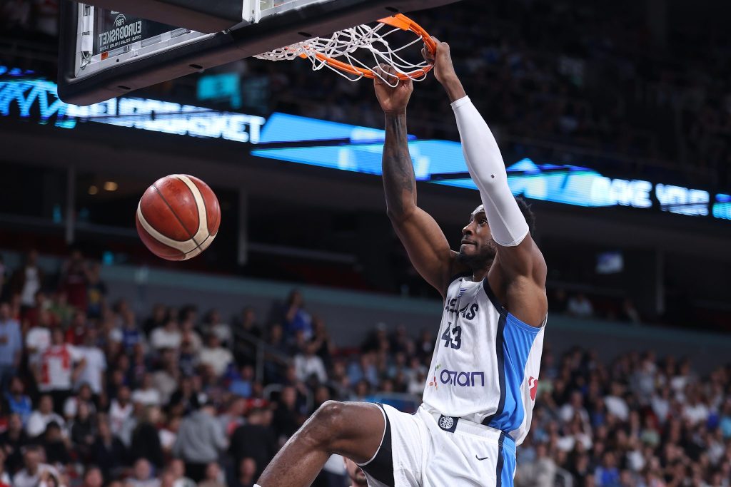 Θανάσης Αντετοκούνμπο: «Ευλογία το μετάλλιο με την Εθνική»