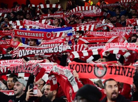 Ολυμπιακός: «Κάτι περισσότερο από μία ομάδα, ΟΙΚΟΓΕΝΕΙΑ» (pics)