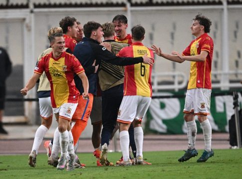 Ανατροπή μέσα σε επτά λεπτά και 2-1 για την Γκόου Αχέντ Ινγκλς (vids)
