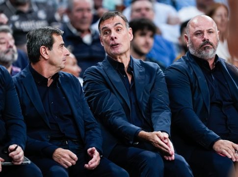 Η ενόχληση του Μπαρτζώκα σε ερώτηση Ισπανού δημοσιογράφου: «Τι εννοείται όταν λέτε Ευρωπαίος γίγαντας»