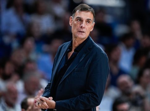 Μπαρτζώκας: «Η προσέγγιση ήταν λάθος, ήμασταν σοφτ στην άμυνα»